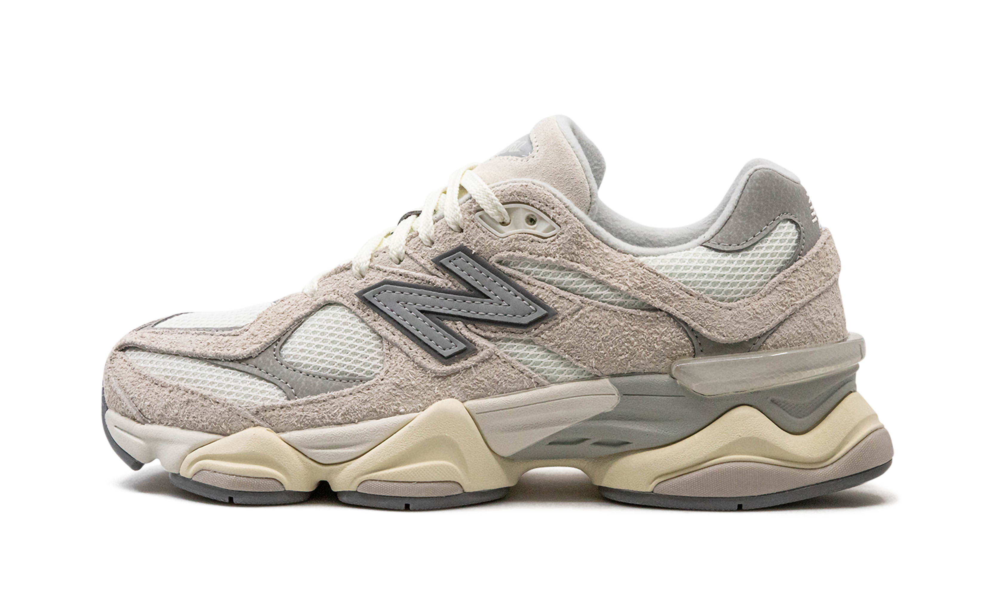 9060 "suede Pack - Sea Salt" - 1