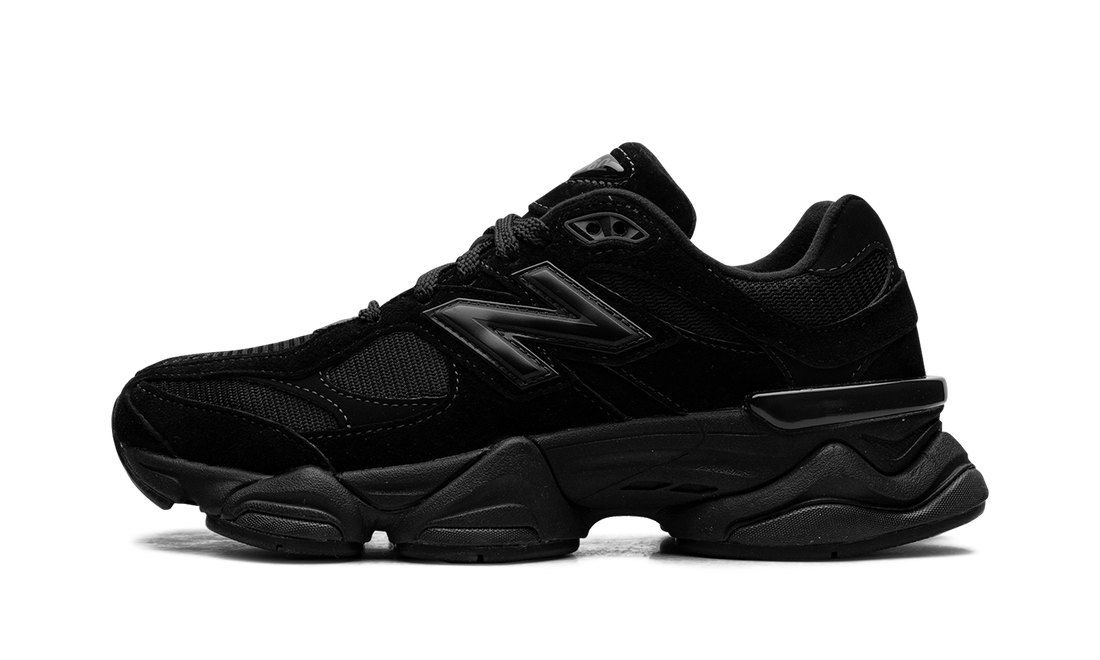 9060 "triple Black" - 1
