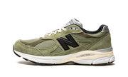 990v3 "jjjjound - Olive" - 1