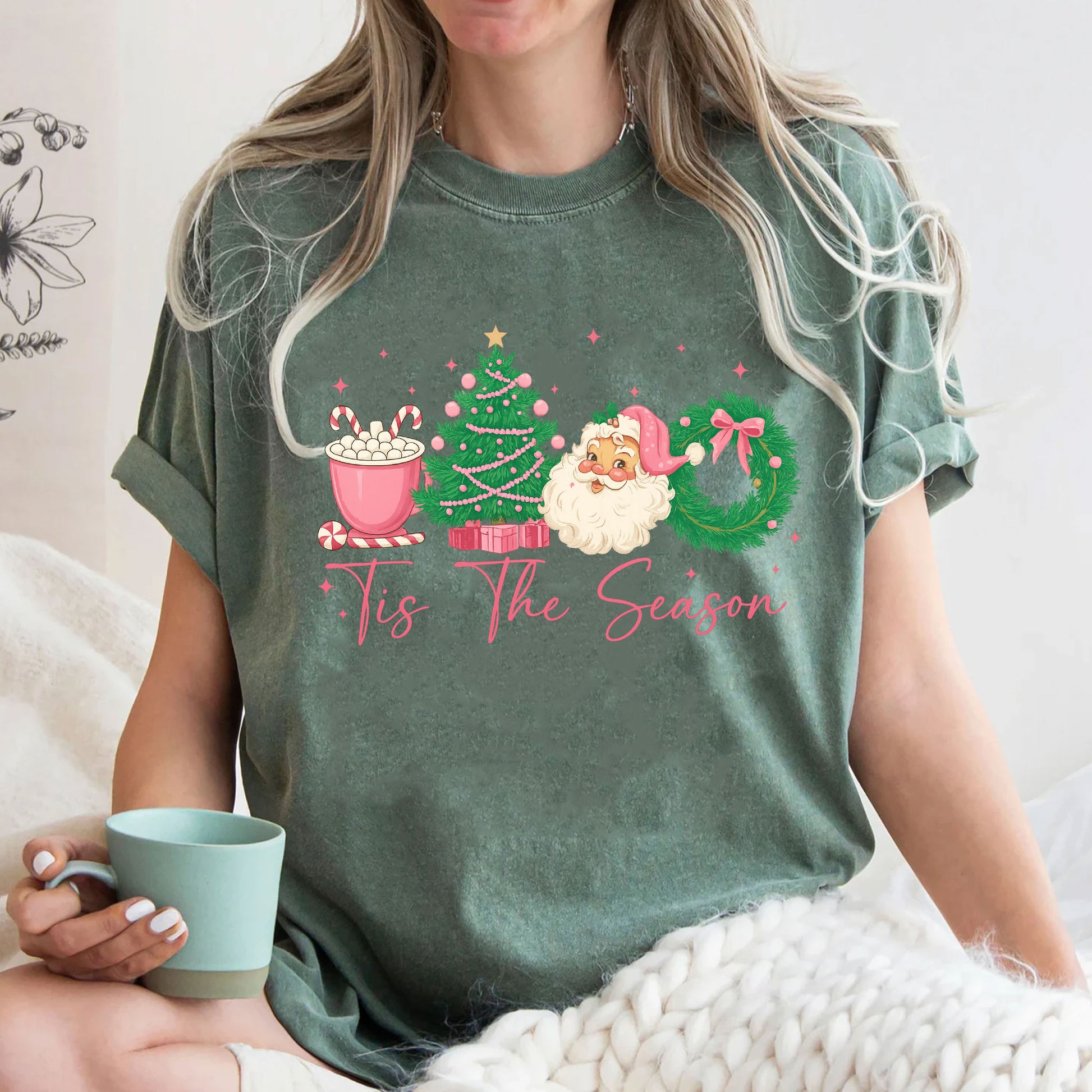 Festive Christmas Graphic T-Shirt for Women - Cute Santa, Tree, and Wreath Design, Perfect Holiday Gift, Short Sleeve Casual Top
 - 3