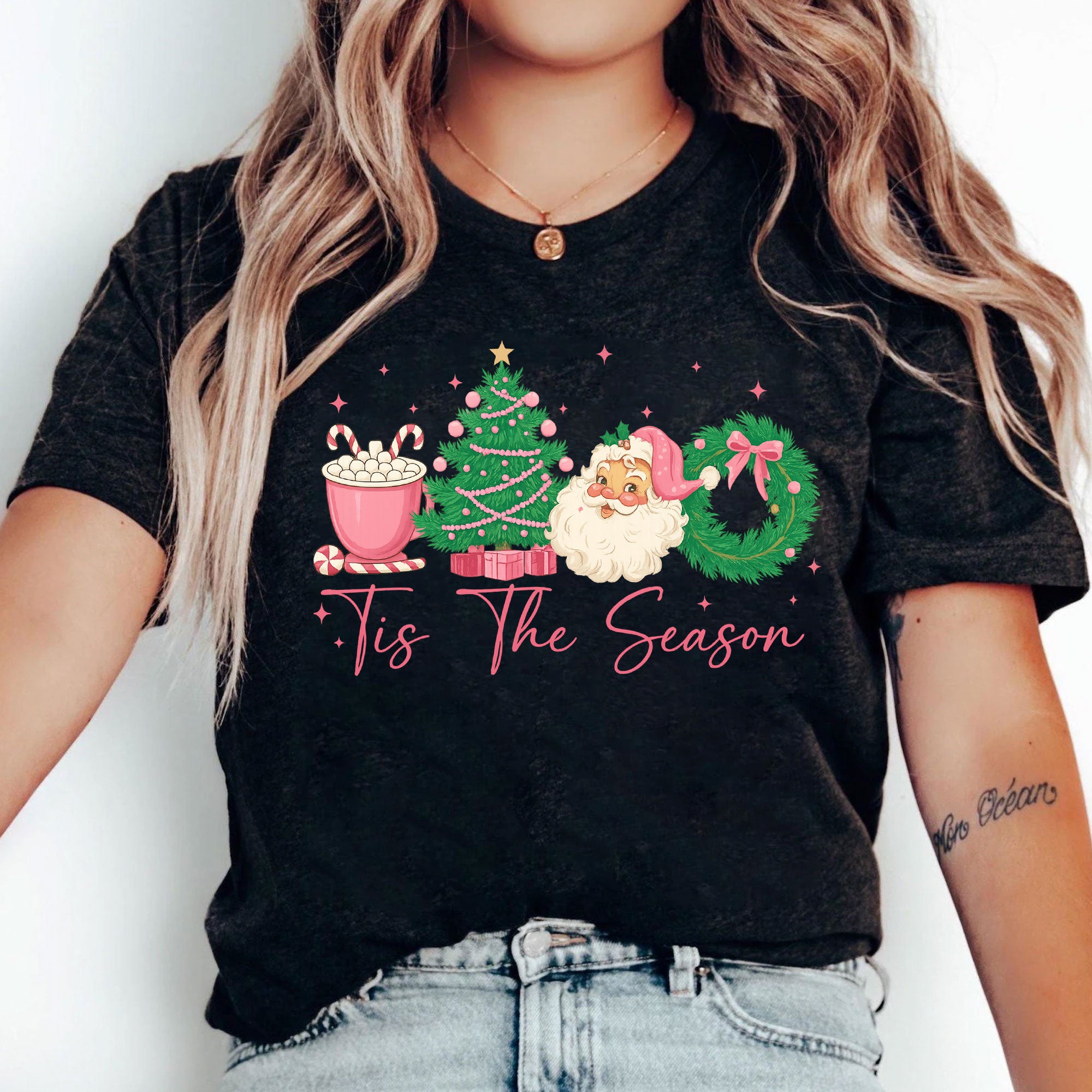 Festive Christmas Graphic T-Shirt for Women - Cute Santa, Tree, and Wreath Design, Perfect Holiday Gift, Short Sleeve Casual Top
 - 5