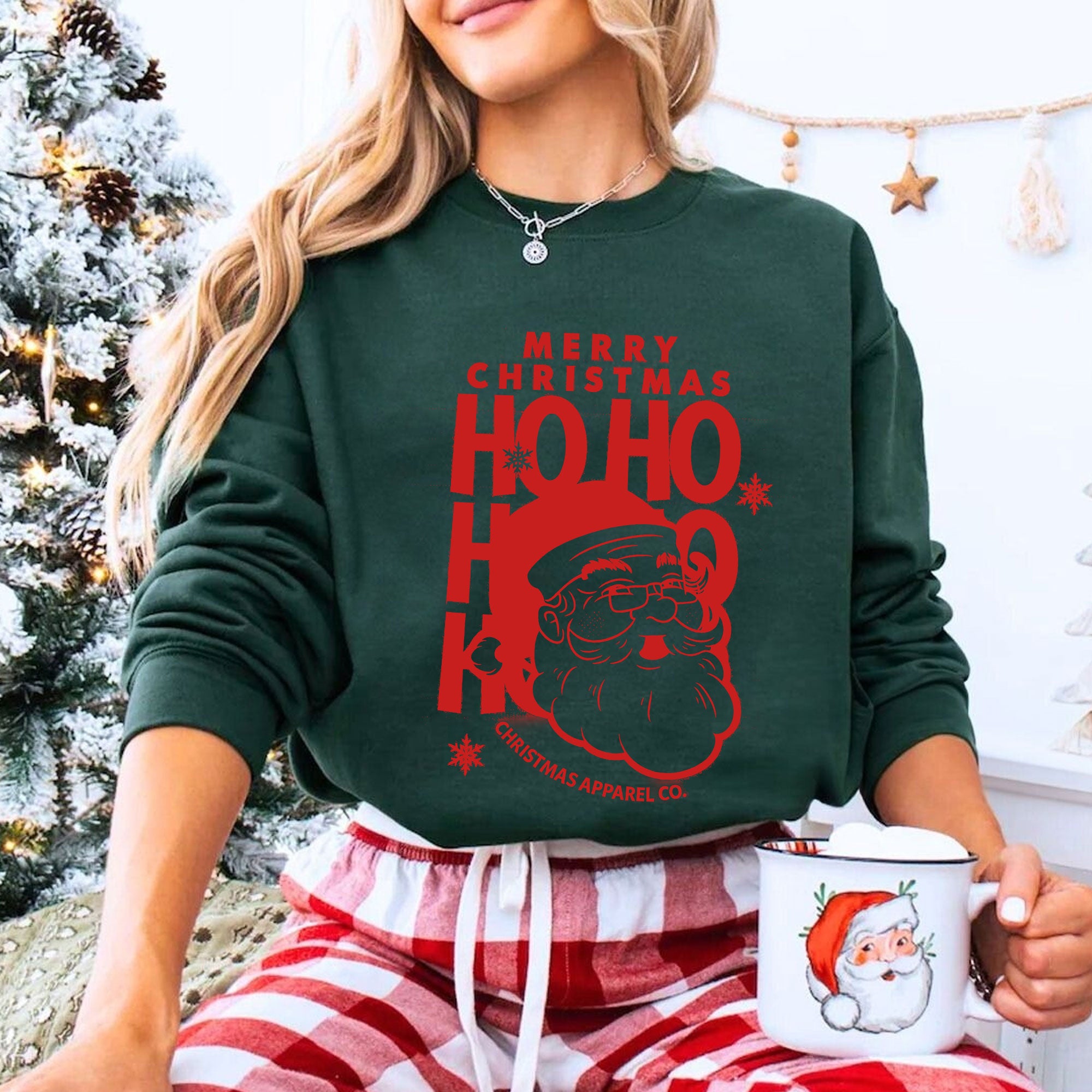 Festive Christmas Graphic Tee Unisex Santa Claus Ho Ho Ho Design - Durable Holiday Shirt in Soft Cotton for Joyful Celebrations
 - 8