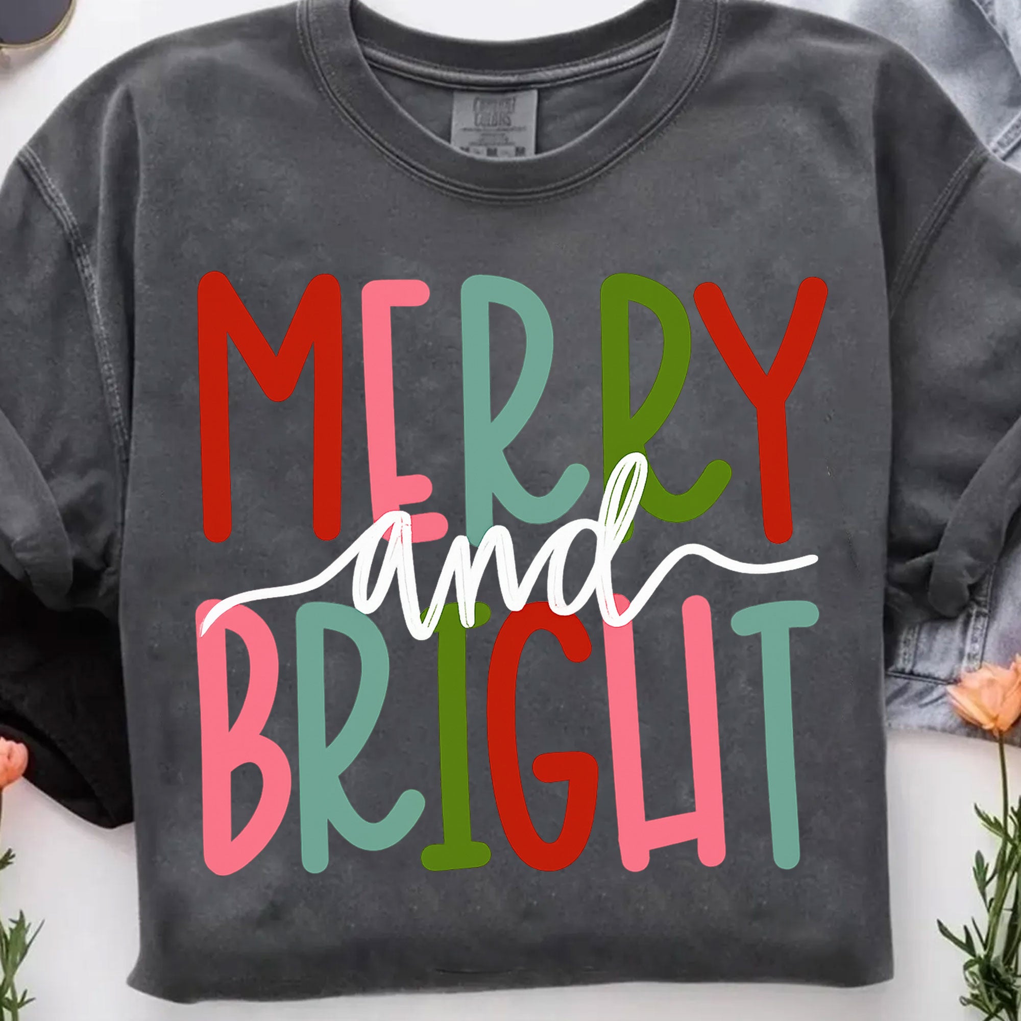 Festive Merry and Bright Graphic T-Shirt – Perfect Christmas Holiday Tee for Women, Trendy Casual Wear for Seasonal Celebrations
 - 7