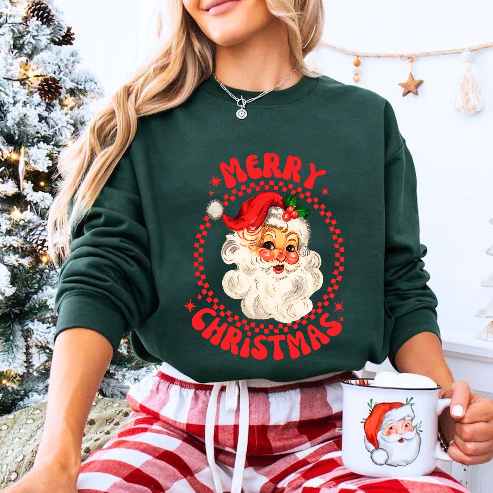 Festive Women's Vintage Santa Tee - Merry Christmas Graphic T-Shirt for Holiday Cheer - Classic Retro Style Casual Top
 - 8