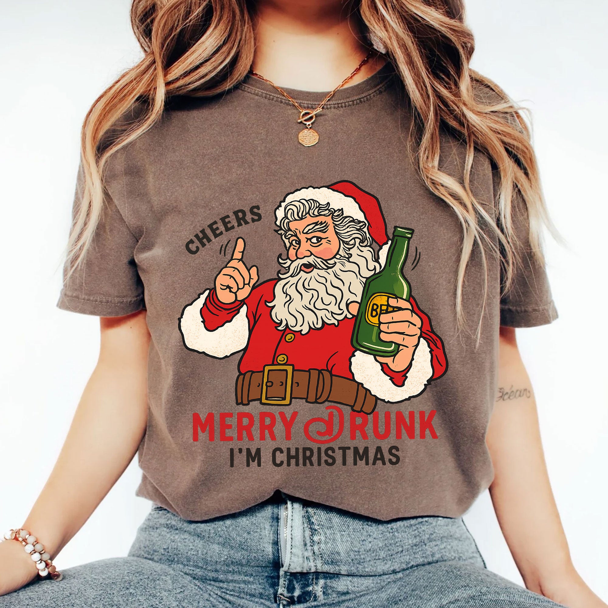 Fun Santa Claus Christmas T-Shirt - Cheers Merry Drunk I'm Christmas Graphic Tee for Holiday Parties and Festive Gatherings
 - 2