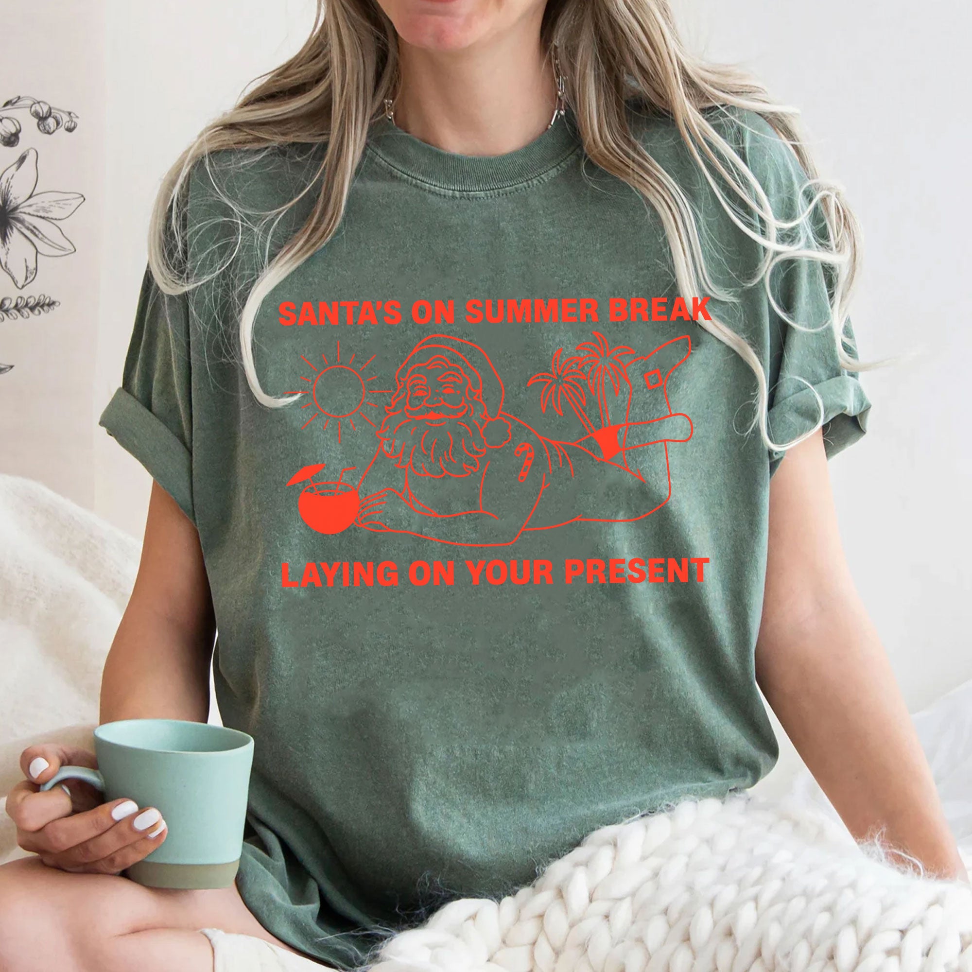 Funny Summer Santa T-Shirt: Relaxed Holiday Vibes Graphic Tee for Beach Lovers and Christmas Enthusiasts - Perfect Gift Idea
 - 3