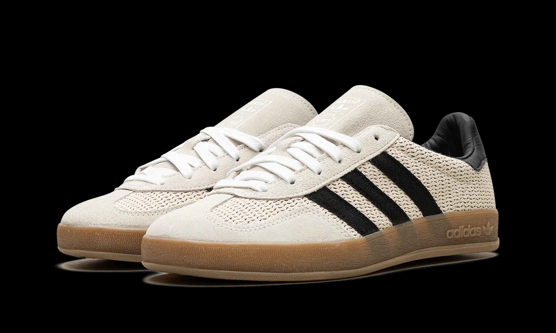 Gazelle Indoor "Aluminum / Core Black"