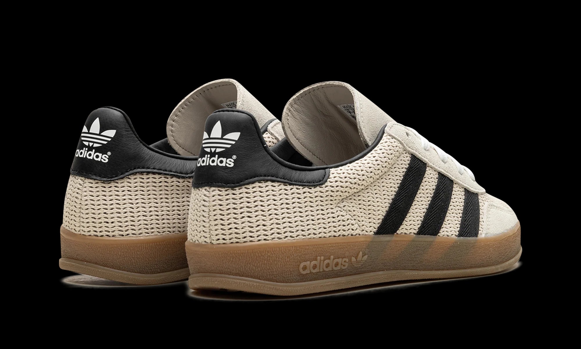 Gazelle Indoor "Aluminum / Core Black"