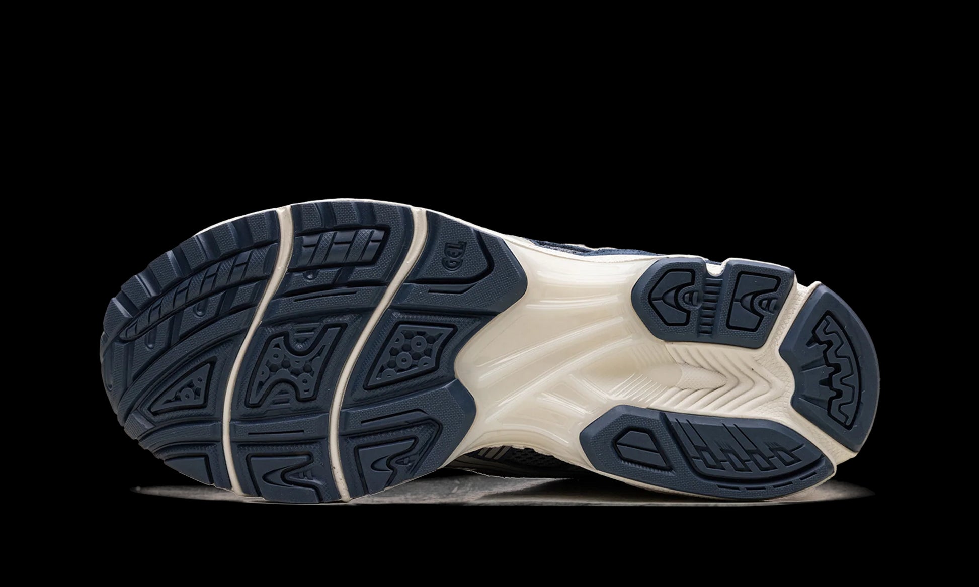 Gel-Kayano 14 "Dark Pewter"