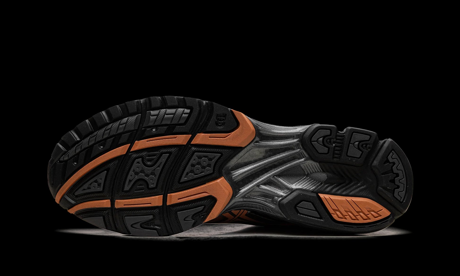 GEL-Nimbus 10.1 "Black Rust Orange"