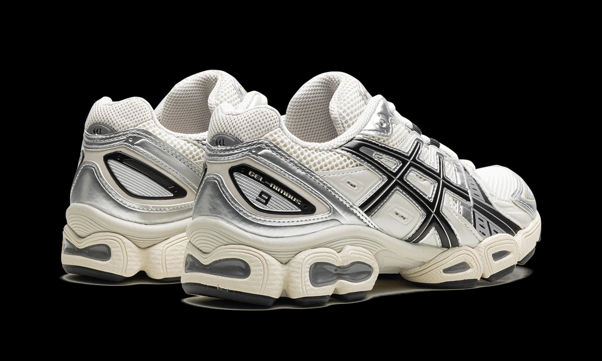 Gel Nimbus 9 "Cream / Black"