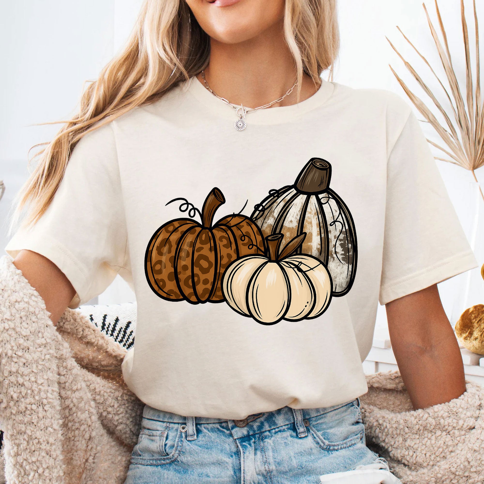 Leopard Print Pumpkin Thanksgiving Shirt - Cute Fall Harvest Tee with Rustic Autumn Design for Women - Perfect Holiday Outfit
 - 4