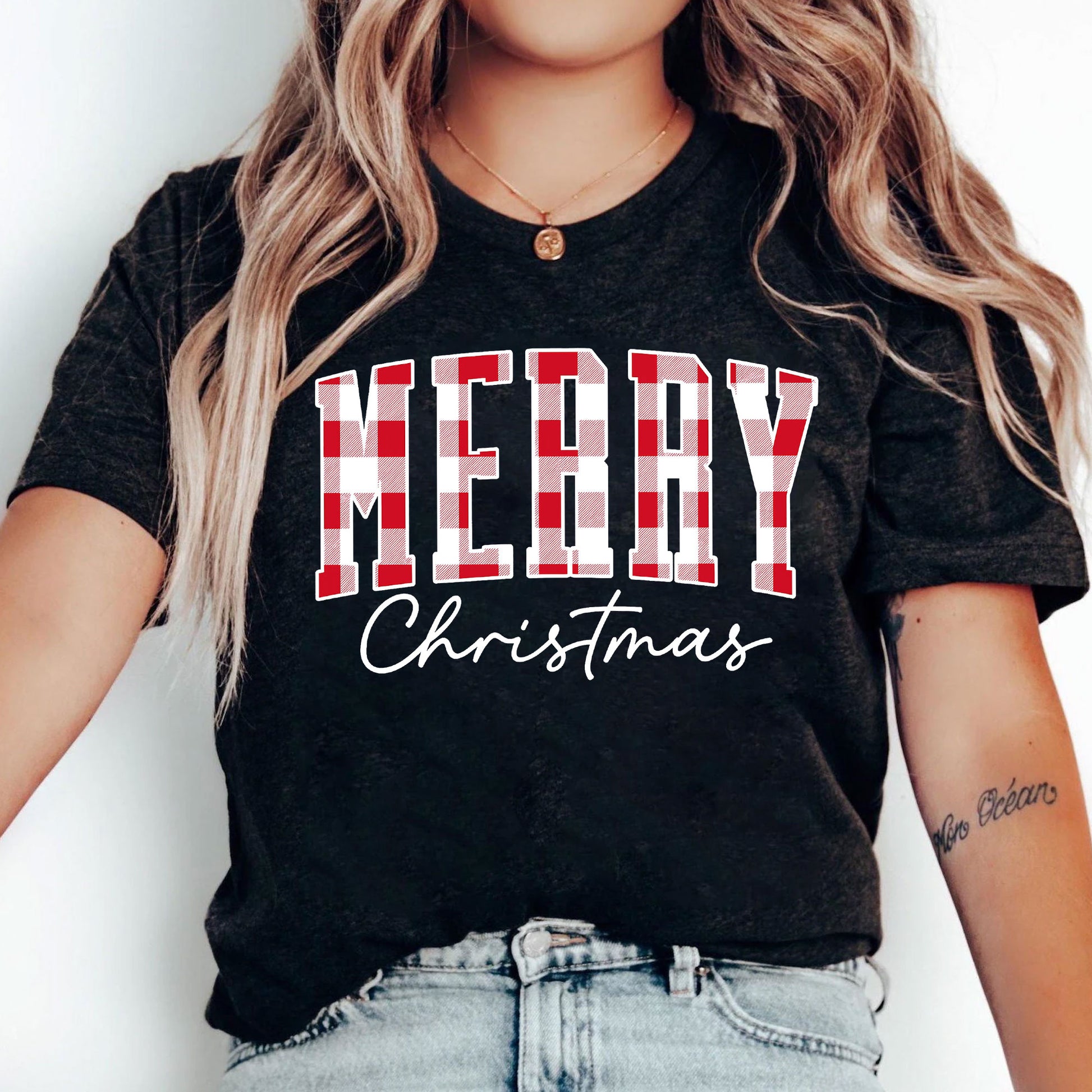 Plaid Merry Christmas Graphic T-Shirt - Festive Holiday Outfit, Cozy Winter Style, Perfect Seasonal Gift for Women and Teens
 - 5