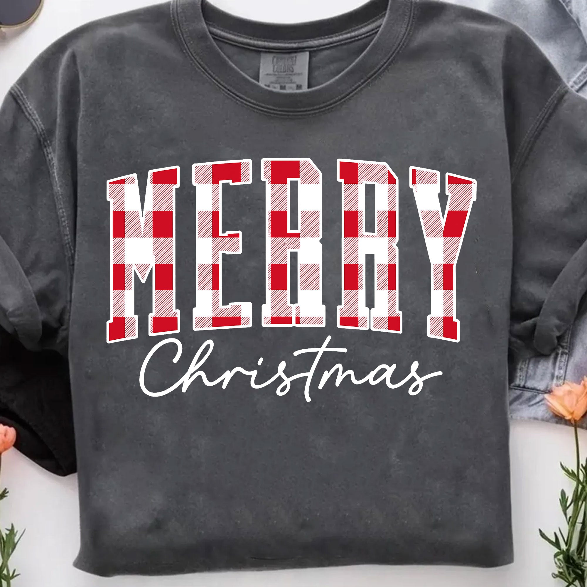 Plaid Merry Christmas Graphic T-Shirt - Festive Holiday Outfit, Cozy Winter Style, Perfect Seasonal Gift for Women and Teens
 - 7