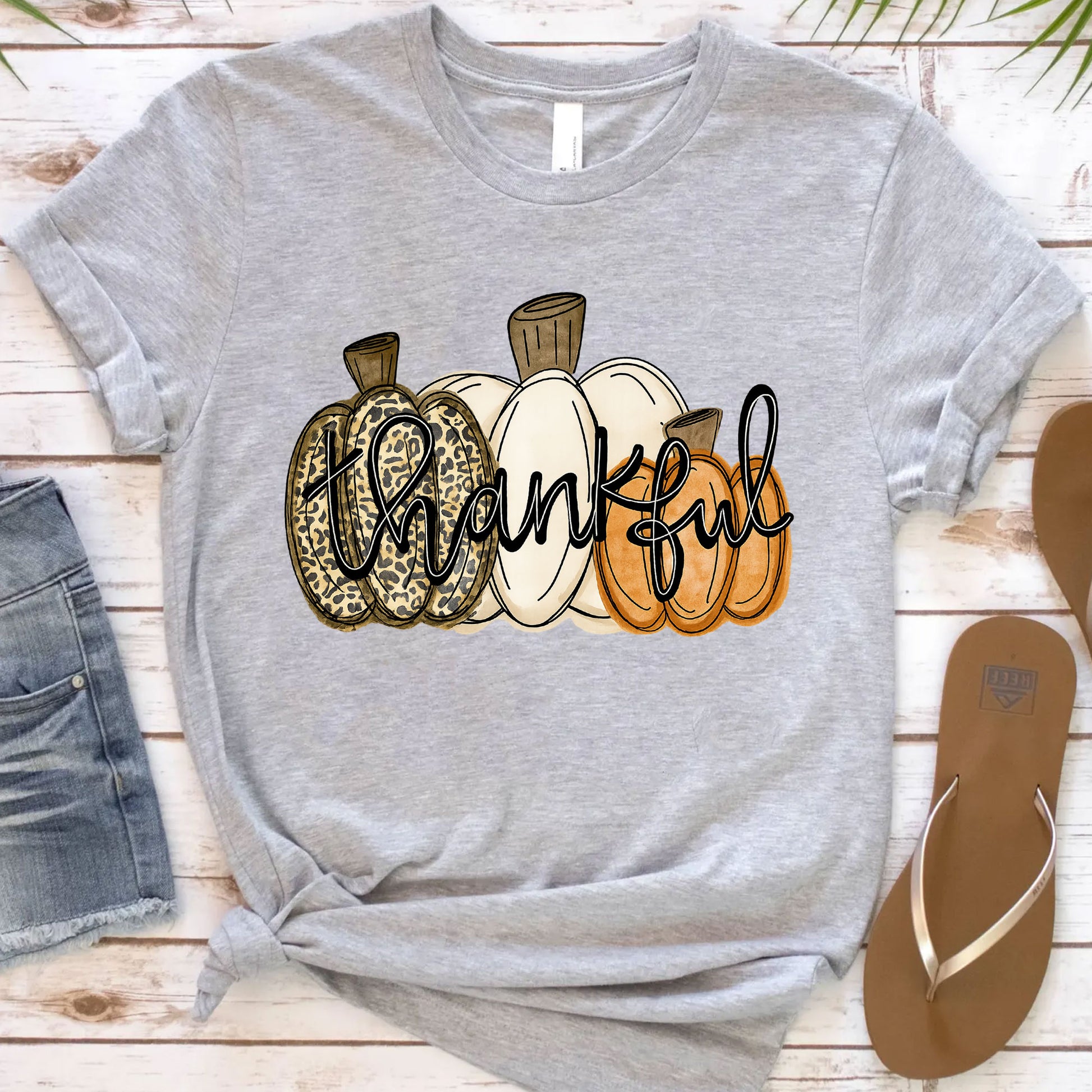 Thankful Pumpkin Graphic Tee for Women - Cute Fall Thanksgiving Shirt with Stylish Design for Holiday Celebrations and Family Gatherings
 - 12