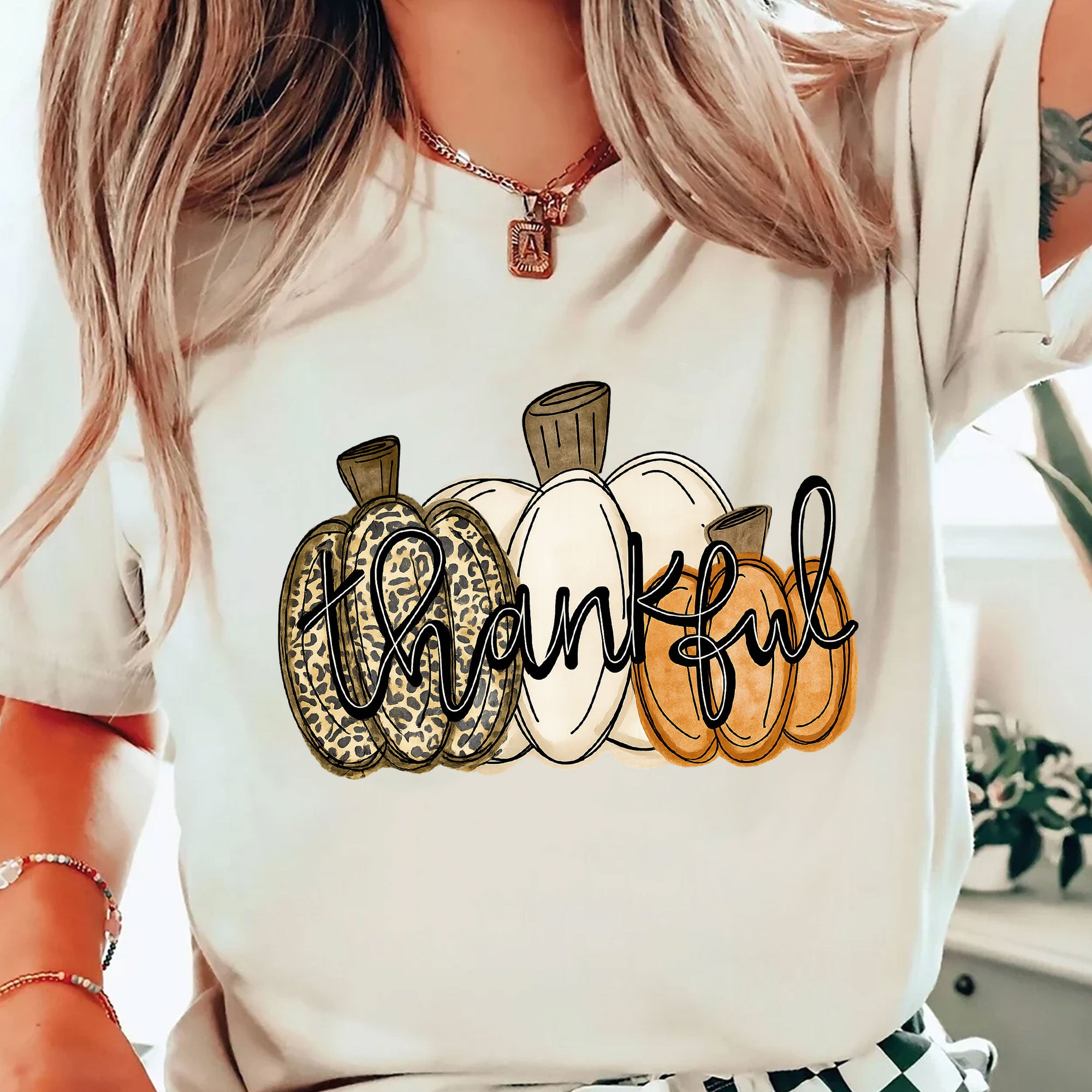 Thankful Pumpkin Graphic Tee for Women - Cute Fall Thanksgiving Shirt with Stylish Design for Holiday Celebrations and Family Gatherings
 - 2