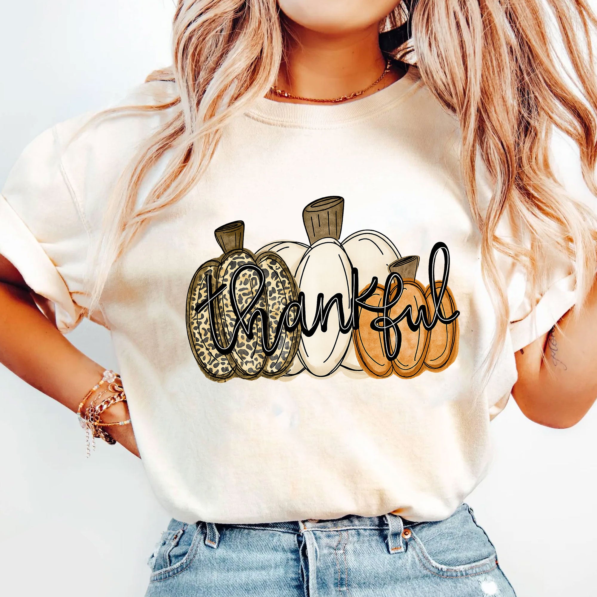 Thankful Pumpkin Graphic Tee for Women - Cute Fall Thanksgiving Shirt with Stylish Design for Holiday Celebrations and Family Gatherings
 - 5