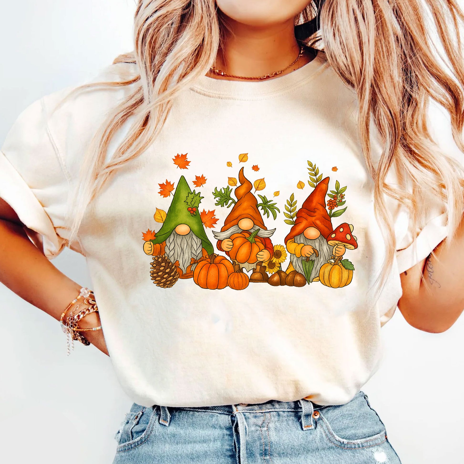 Thanksgiving Gnome Shirt - Cute Autumn Pumpkin Design, Fall-Themed Graphic Tee for Family Gatherings and Holiday Celebrations
 - 5