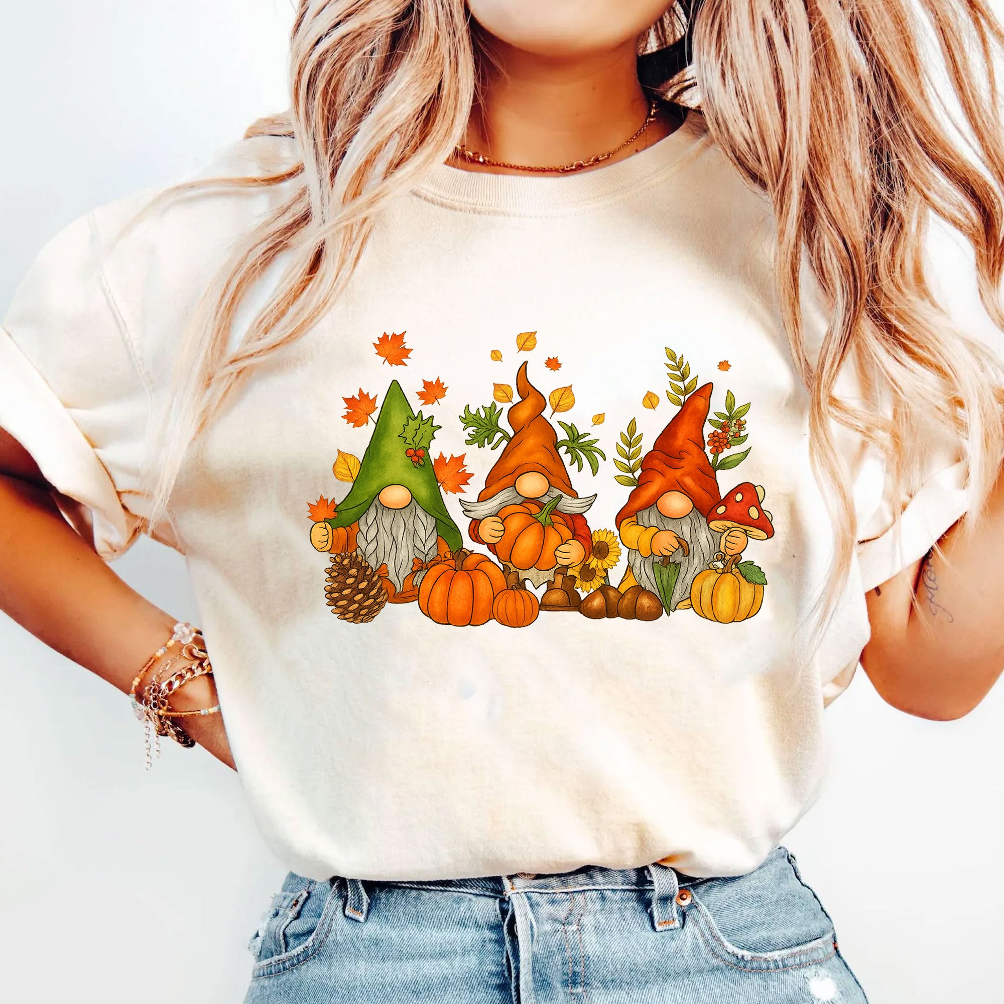 Thanksgiving Gnome Shirt - Cute Autumn Pumpkin Design, Fall-Themed Graphic Tee for Family Gatherings and Holiday Celebrations
 - 5