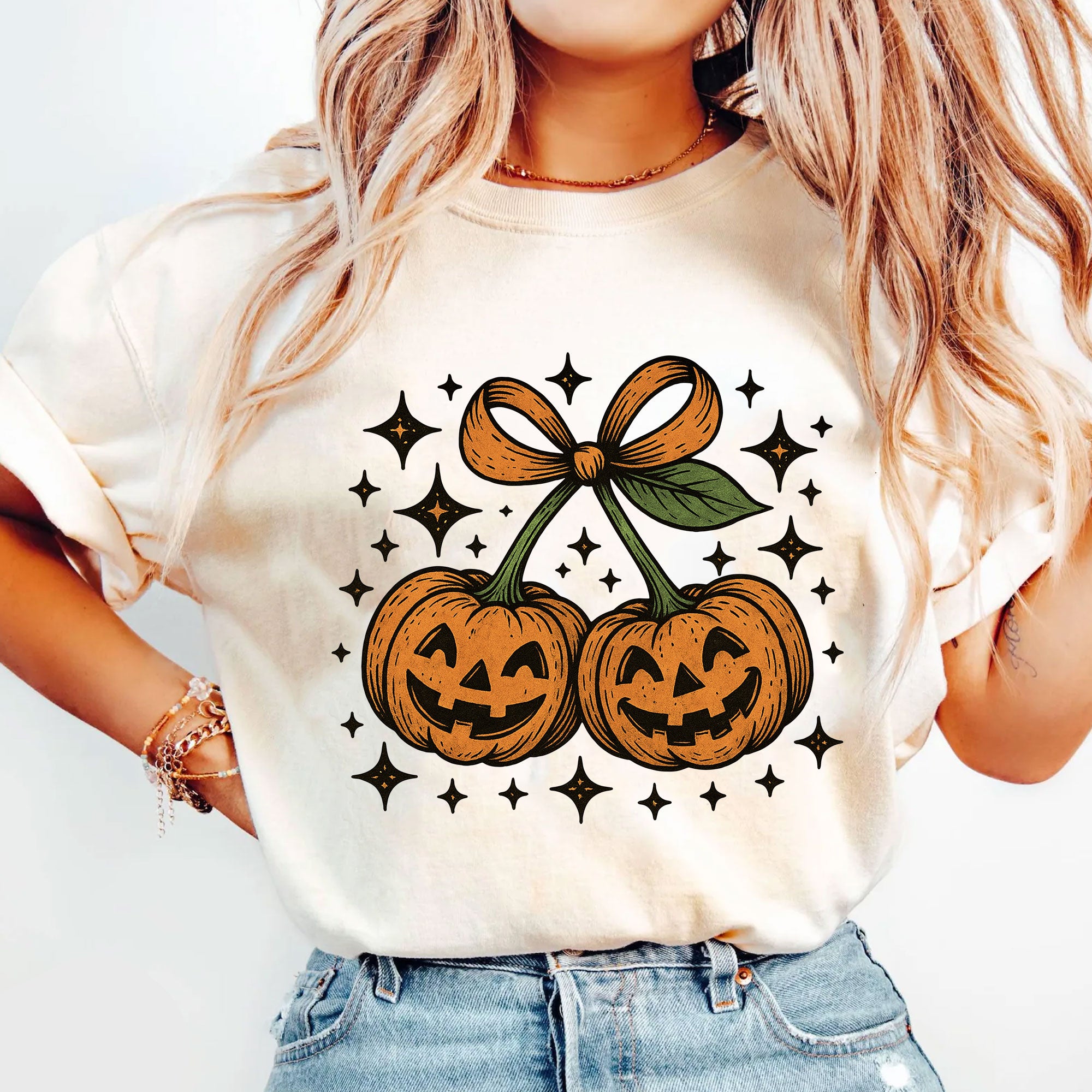 Trendy Halloween Pumpkin Graphic Tee - Spooky Vintage Jack-O'-Lanterns with Bow Design, Perfect for Festive Autumn Celebrations
 - 5
