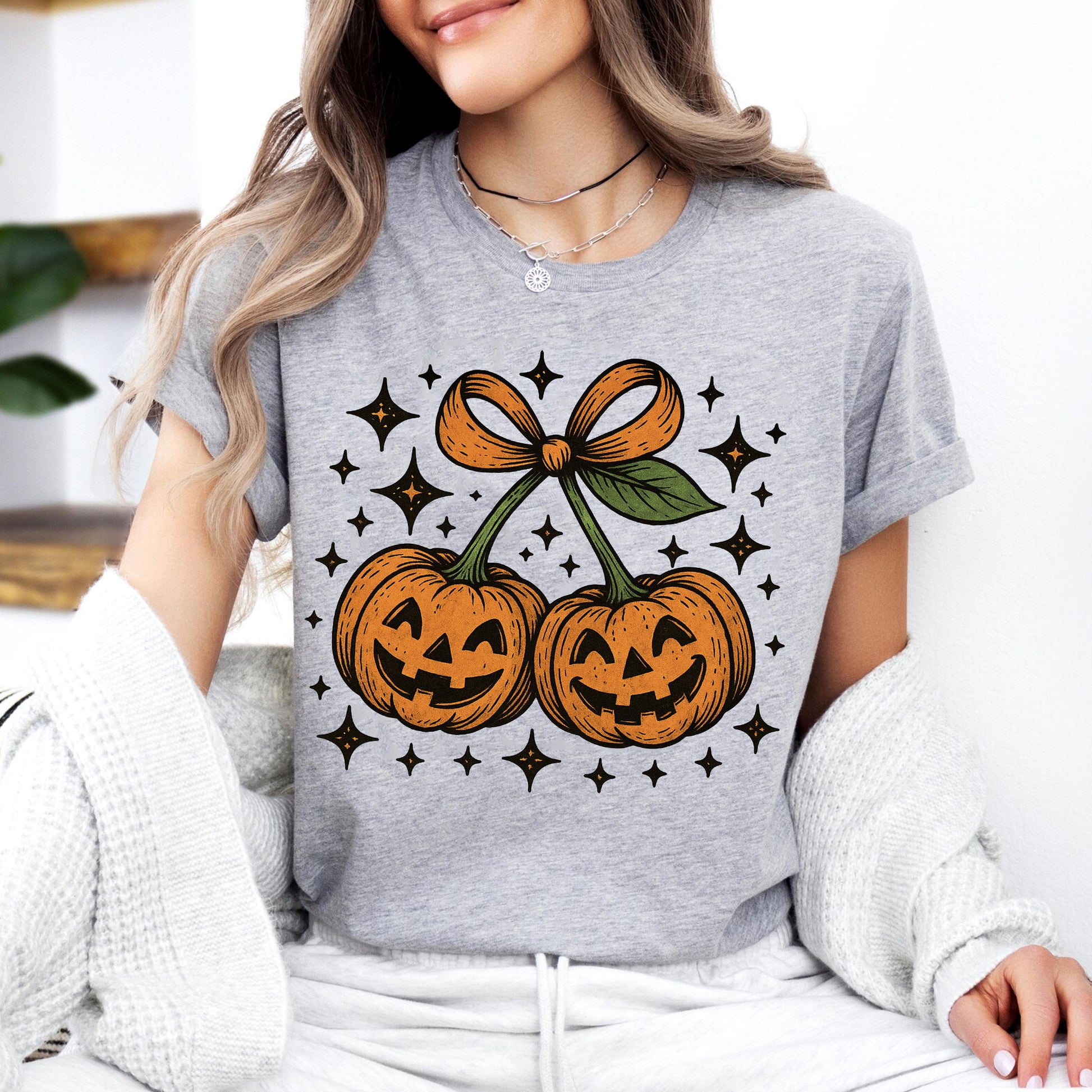 Trendy Halloween Pumpkin Graphic Tee - Spooky Vintage Jack-O'-Lanterns with Bow Design, Perfect for Festive Autumn Celebrations
 - 7