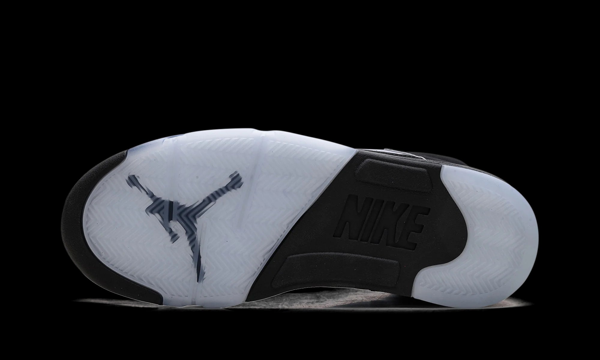 Air Jordan 5 Retro OG "Black Metallic Reimagined"