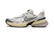 V2k Run Wmns "metallic Silver" - 1