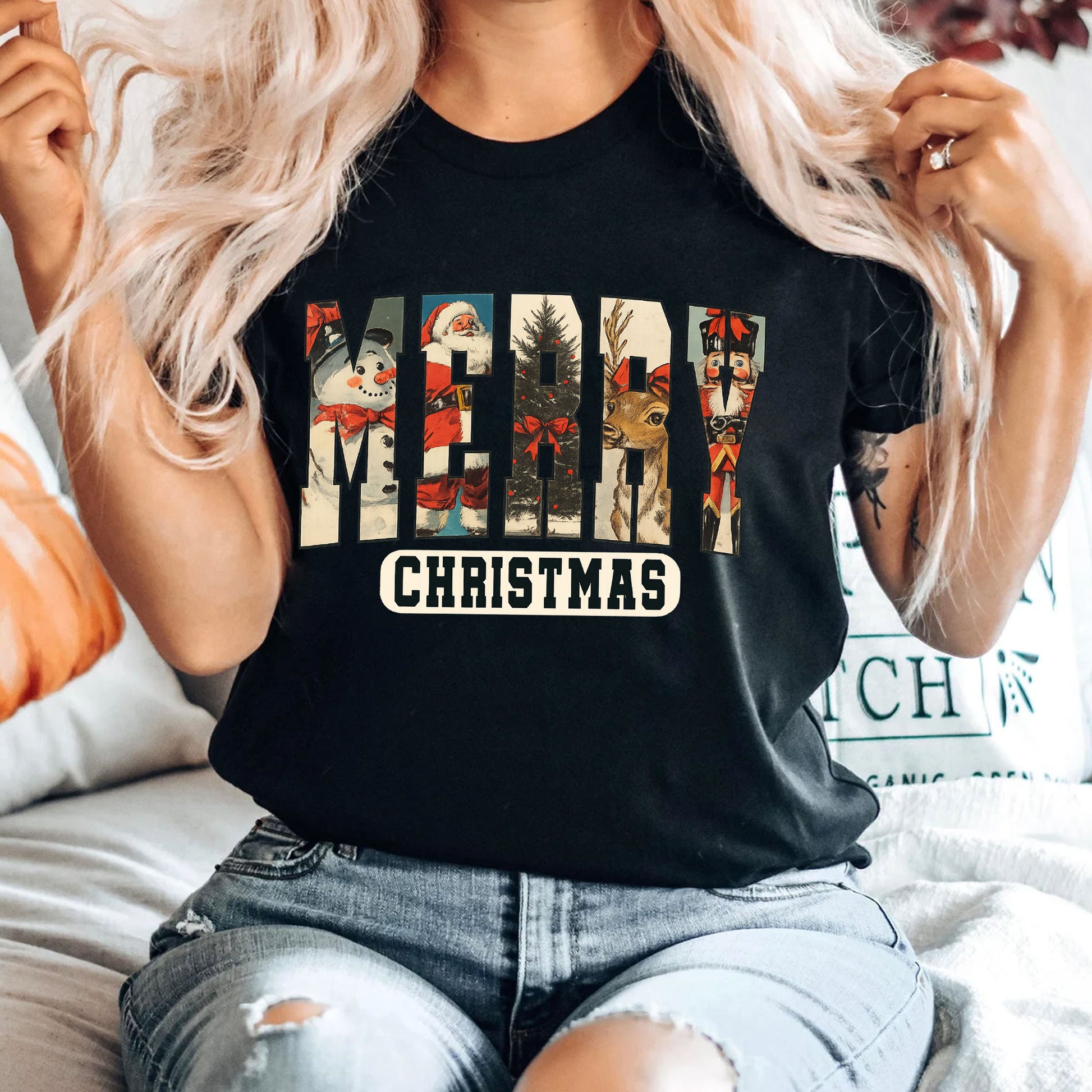 Vintage Merry Christmas T-Shirt – Festive Holiday Graphic Tee with Santa, Reindeer, Snowman and Classic Elements for Women
 - 4