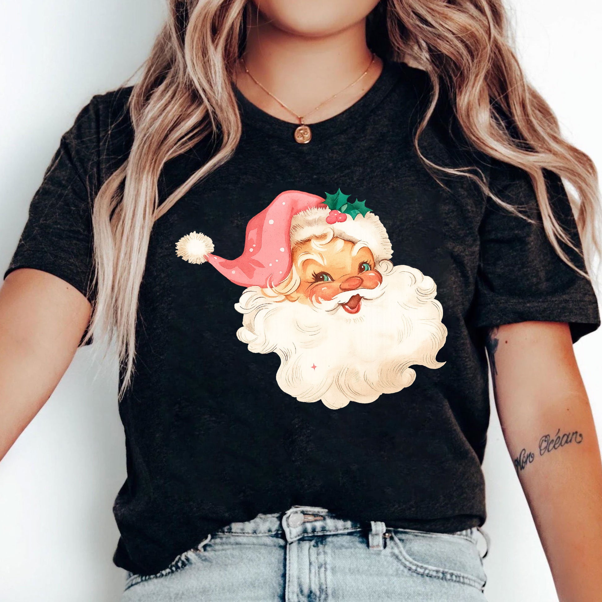 Vintage Santa Claus Graphic T-Shirt for Women – Classic Holiday Style Tee with Retro Christmas Print, Perfect Festive Gift Idea
 - 5