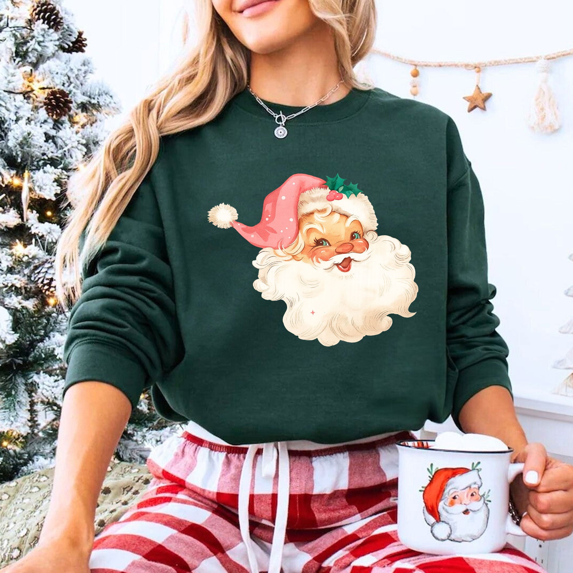 Vintage Santa Claus Graphic T-Shirt for Women – Classic Holiday Style Tee with Retro Christmas Print, Perfect Festive Gift Idea
 - 8